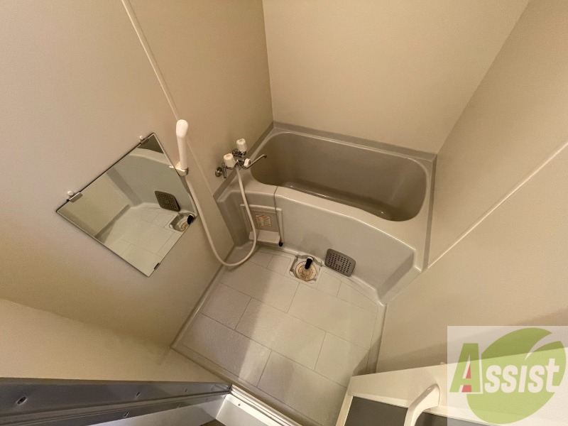 バス・シャワールーム　お風呂になります。一日の疲れを癒してくださいね。