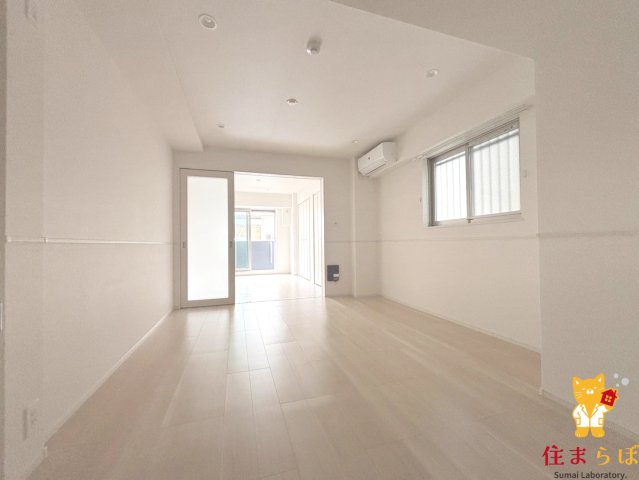 居室・リビング　「“合う暮らし”を、LINEで一緒に描こう。」