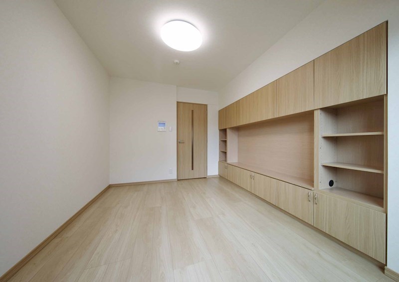 居室・リビング　☆明るい洋室☆