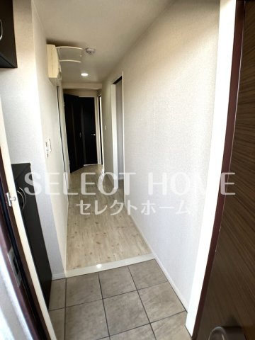玄関　明るい玄関です 同型タイプ