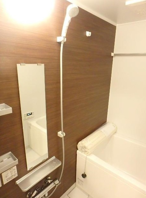 バス・シャワールーム　バス