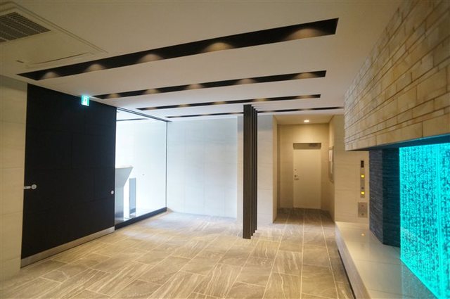 エントランス　エントランス