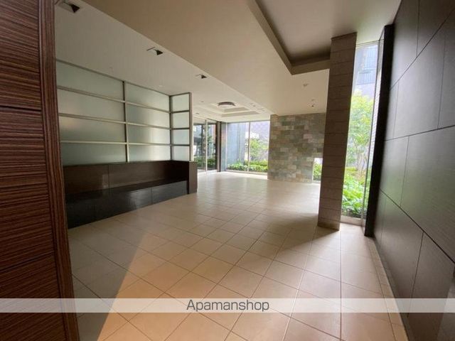 ロビー　ロビー