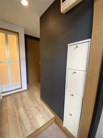 玄関　※別部屋の参考写真となります※現況優先※