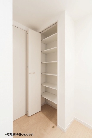 玄関　沢山収納できるシューズボックスです