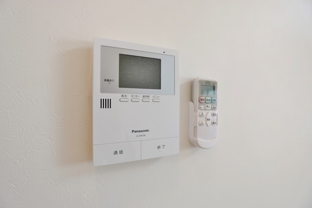 セキュリティ　TVモニターホン付きで安心ですね