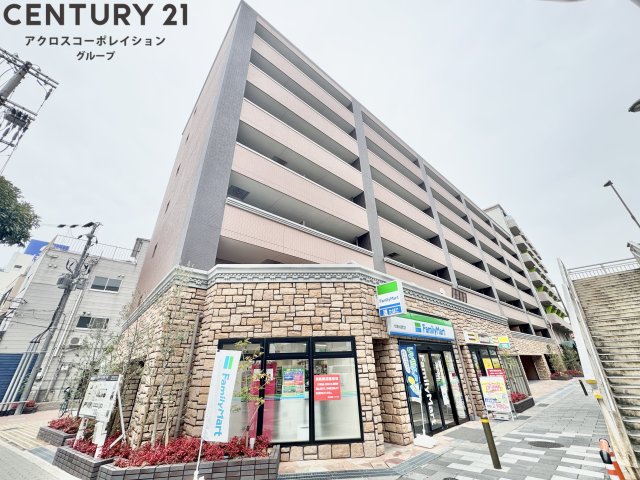 建物外観　オートロック・防犯カメラ付きでセキュリティ安心♪