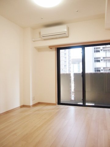 居室・リビング　開放感のある室内♪