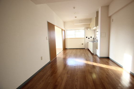 居室・リビング　※別部屋の写真です