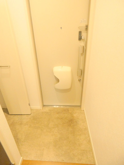 玄関　★段差の少ない玄関スペース★