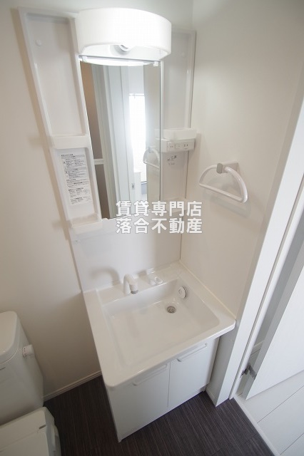 洗面設備　独立洗面化粧台付き
