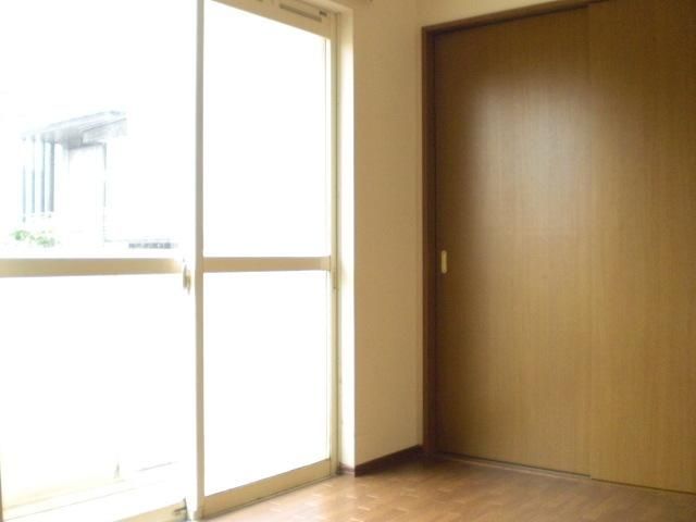 その他部屋・スペース　収納たっぷりの洋室です☆