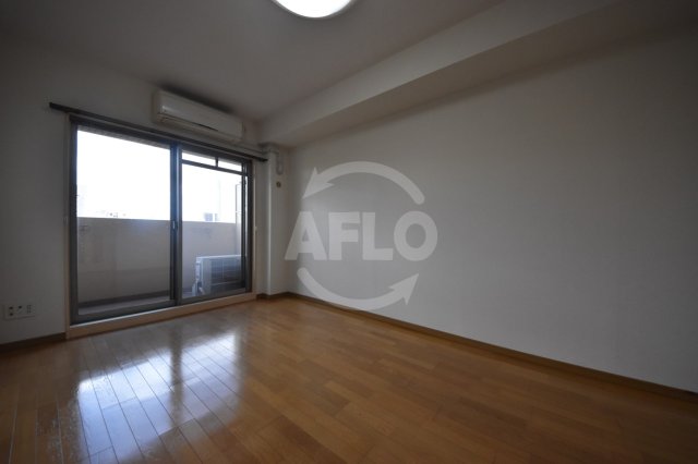 居室・リビング　グラン・セレブ本町　洋室