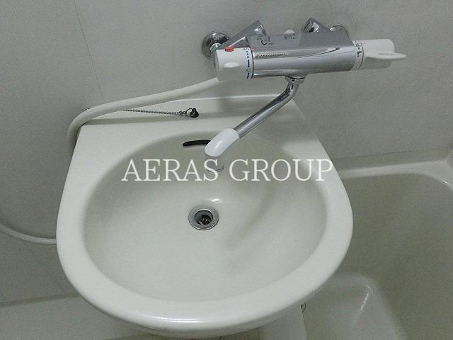 洗面設備　同仕様参考写真