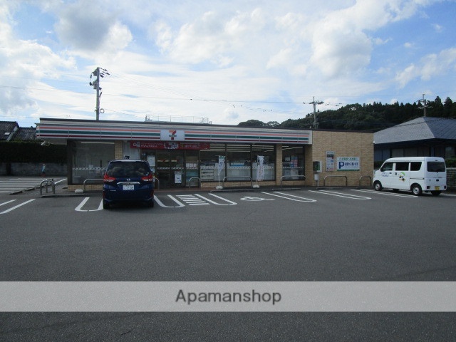 コンビニ　セブンイレブン（コンビニ）まで1966m