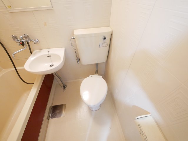 トイレ　落ち着いたトイレです