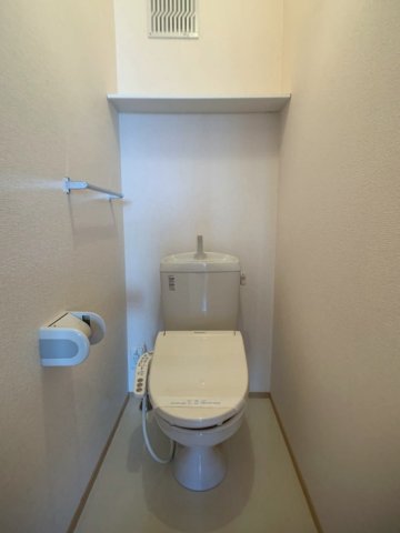 トイレ　ゆったりとした空間のトイレです