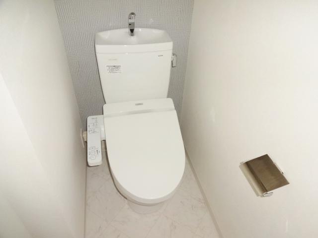 トイレ　お掃除ファイト！