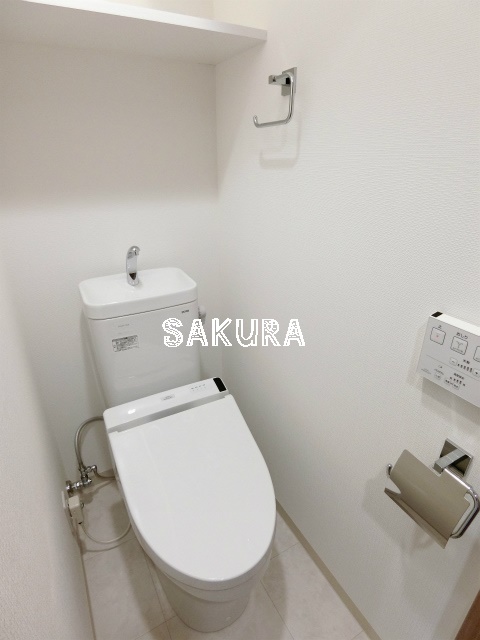 トイレ　嬉しい温水洗浄便座付き♪