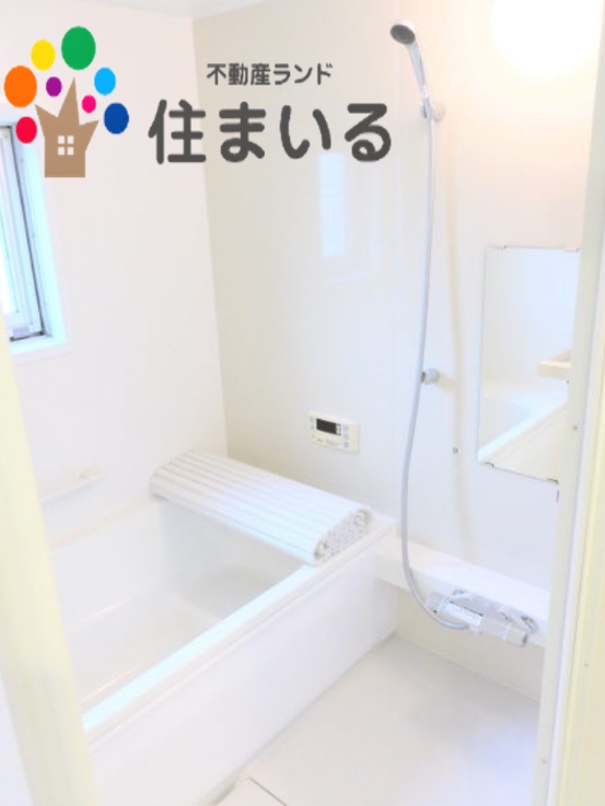 バス・シャワールーム　※写真は別部屋参考写真となります