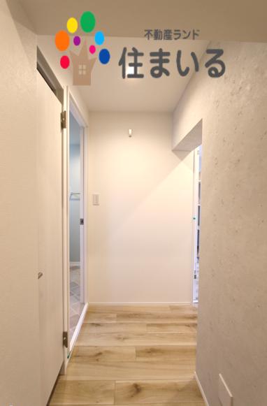 玄関　※写真は別部屋参考写真となります