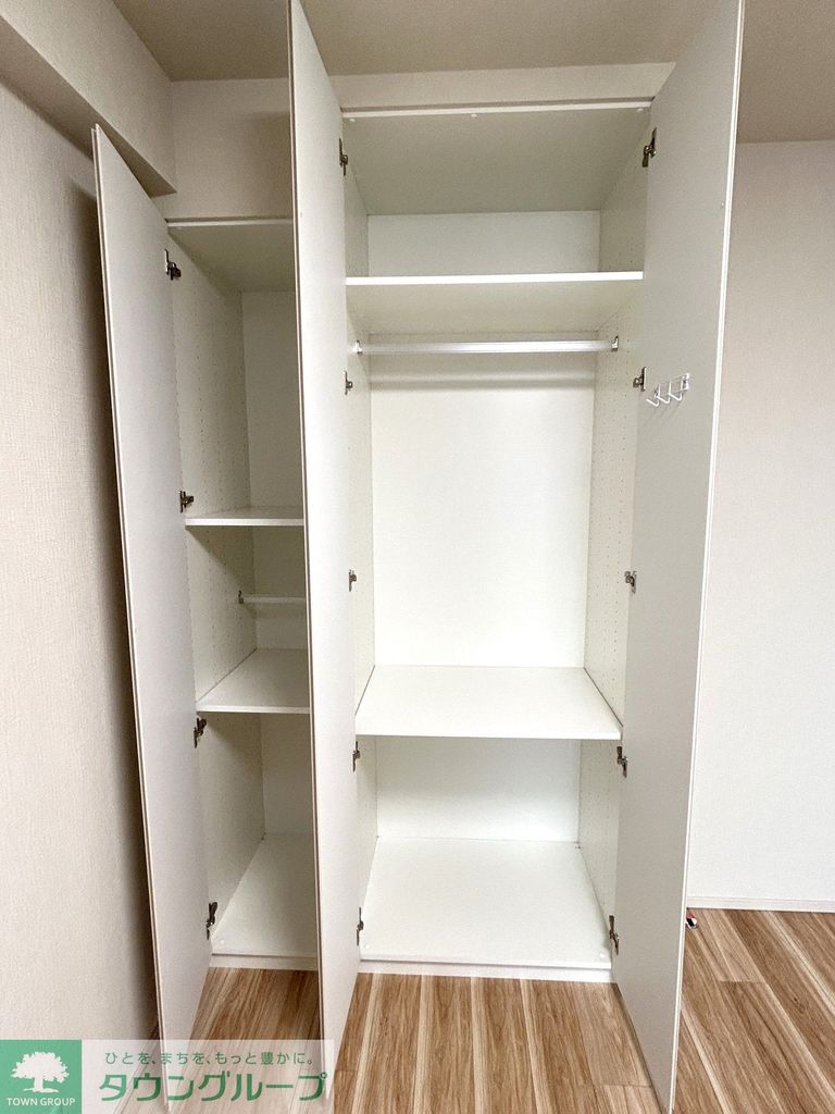 収納　収納（洋室約6.0帖）