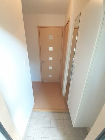 玄関　明るい玄関です
