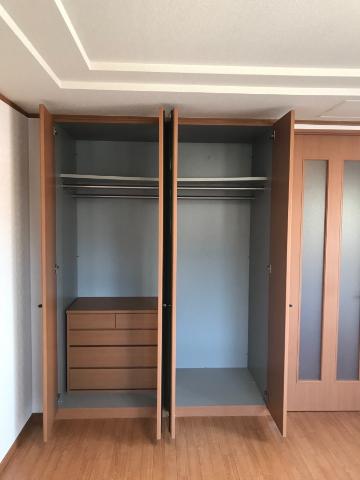 収納　洋室クローゼット
