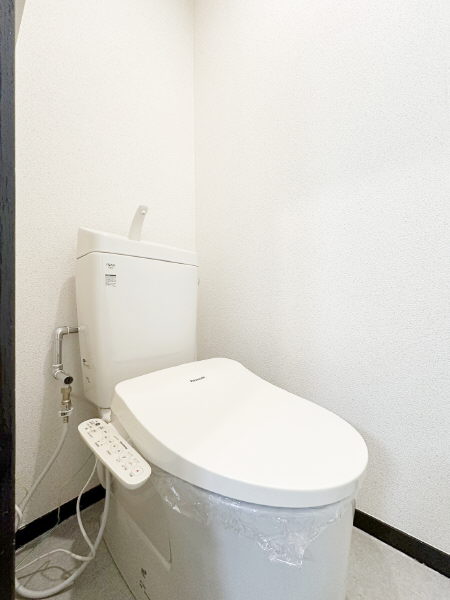 トイレ　トイレ交換済みです。ウォシュレット付になります。