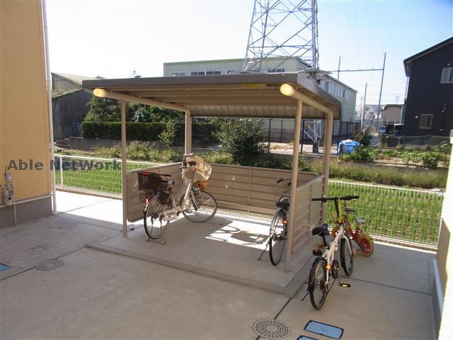 名鉄西尾線 西尾駅 バス乗車時間：12分 最寄りバス停で下車 徒歩4分 2階建 築18年の外観写真