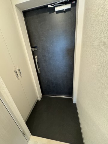 アドバンス神戸マリスIの玄関写真