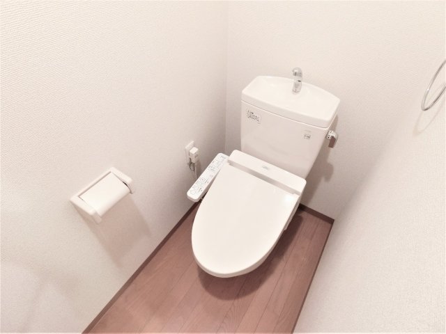 トイレ　詳細は、RISUMO江坂本店→06-6155-7137まで♪