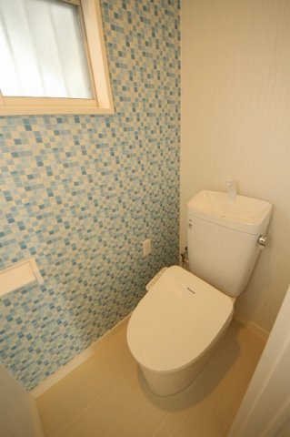 トイレ　トイレもきれいです