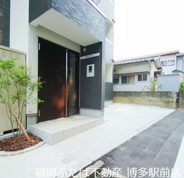 REGALEST PRESTON 春日の外観写真