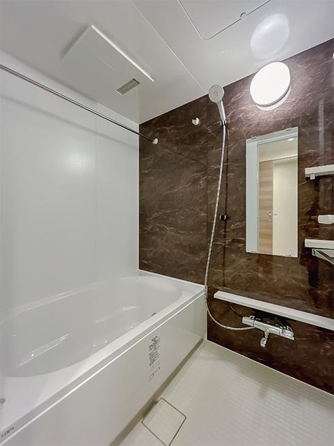 バス・シャワールーム　※写真は同タイプ住戸です。