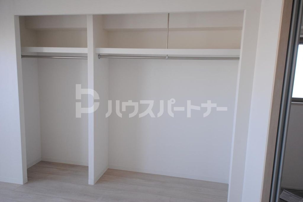 収納　建築中です。