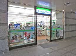 コンビニ　ファミリーマート 御殿山トラストタワー店（コンビニ）まで695m