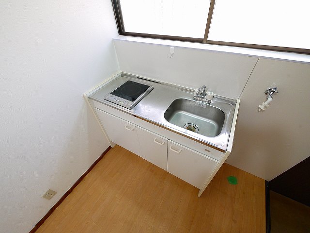 キッチン　１口コンロ付きのキッチンです。