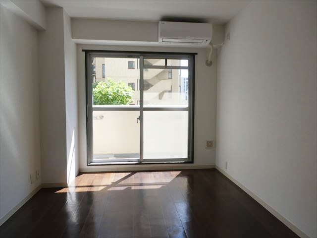 居室・リビング　落ち着いた綺麗なお部屋です♪