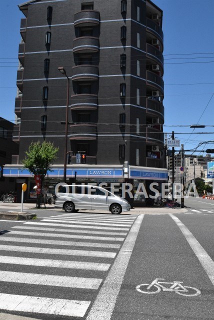 コンビニ　ローソン友渕町２丁目店（コンビニ）まで98m