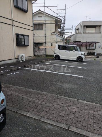 【光陽ハイツの駐車場】