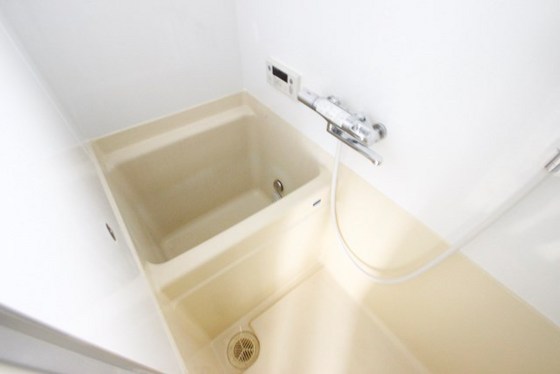 バス・シャワールーム　※別部屋の写真です