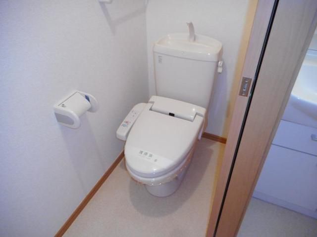 【キュート・レジデンスのトイレ】