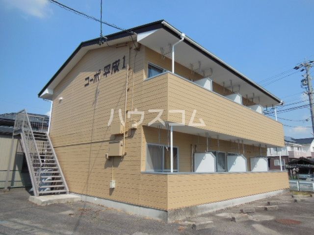 豊田市幸町のアパートの建物外観