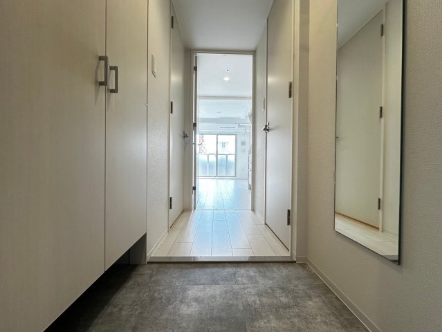 玄関　詳細は、RISUMO江坂本店までお問合せください♪