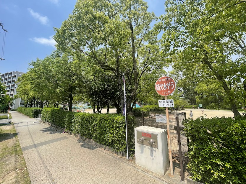 【吹田市上山田のアパートの公園】