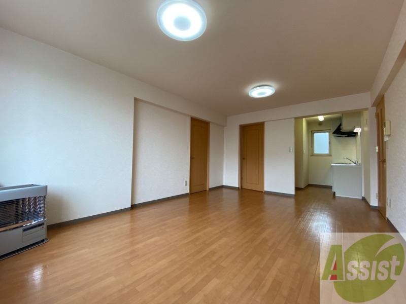 居室・リビング　広くてキレイなお部屋が広がっていて、充実した生活が送れそう。