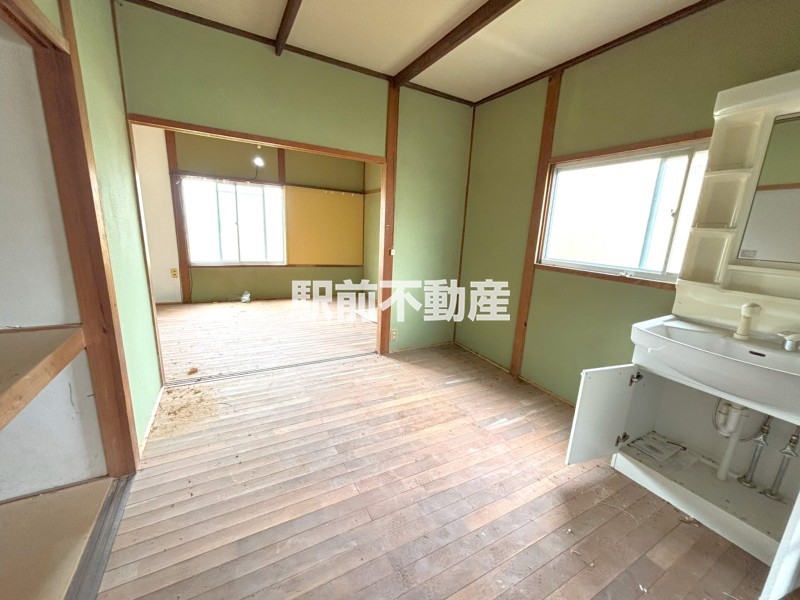 居室・リビング　明るいリビングです♪