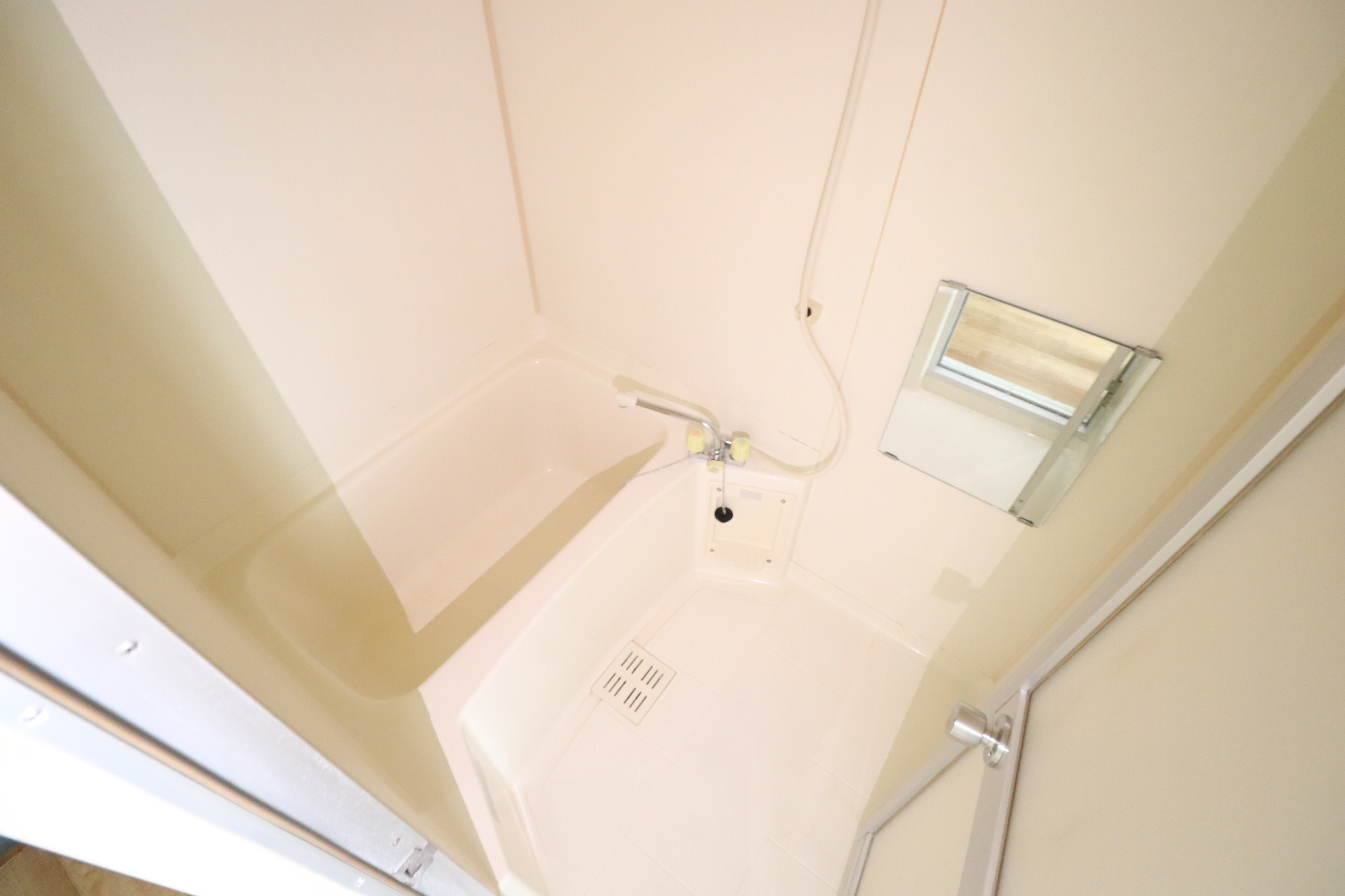 バス・シャワールーム　バスです！