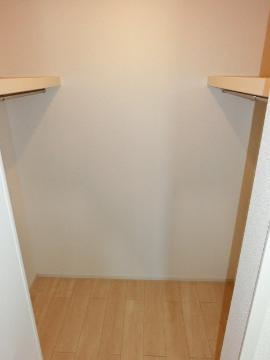 サンリット　収納　ウォークインクローゼット